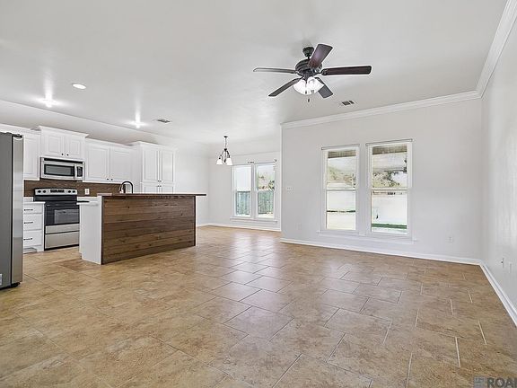 2nd image of 9261 Yellowfin Dr