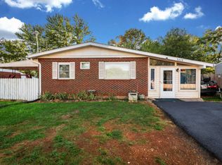 5428 Plantation Rd, Roanoke, VA 24019