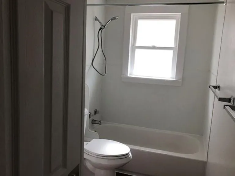 1625 Boston Ave — Photo 4