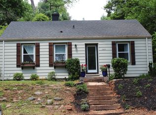 1627 Mason Ln, Charlottesville, VA