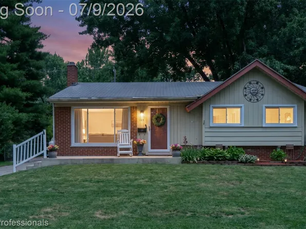1153 Gault Dr N, Ypsilanti, MI 48198