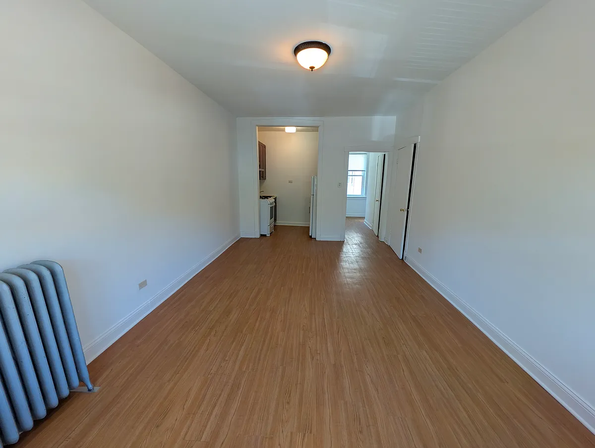 Building Photo - 1701 W North Shore Ave #2D