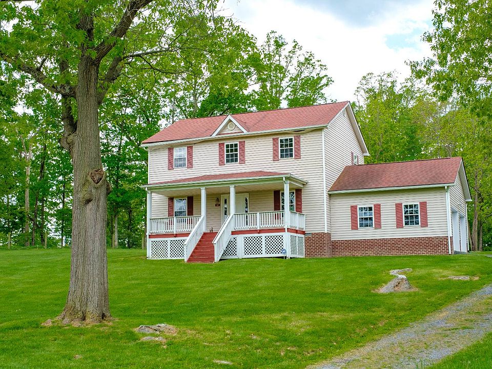1st image of 121 Lindsay Ln