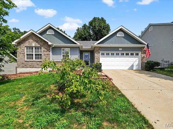 547 Great Oaks Meadow Dr, Wentzville, MO 63385