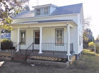 842 E 4th St, Russell, KS 67665