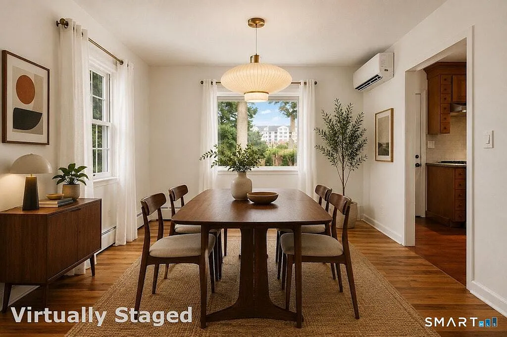 3 bed, 2268 sqft, $8,800 — Photo 4