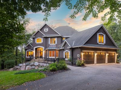 6155 Murray Ct, Shorewood, MN, 55331