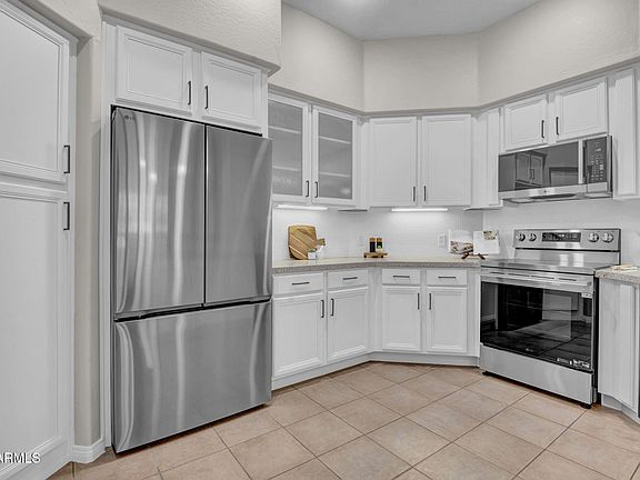 3rd image of 2989 N 44TH Street #2039