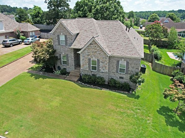 9351 Lake Bridge Dr