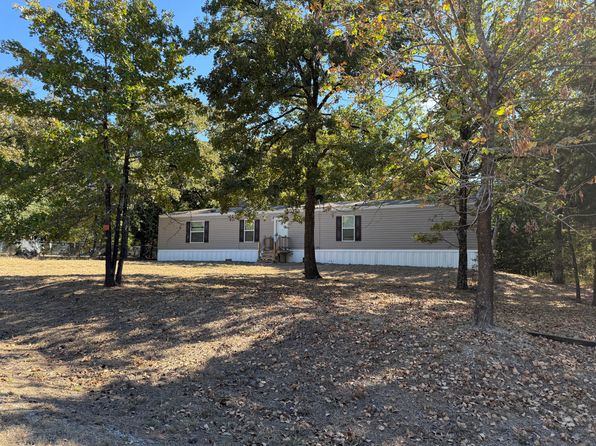 7127 Cayuga Dr