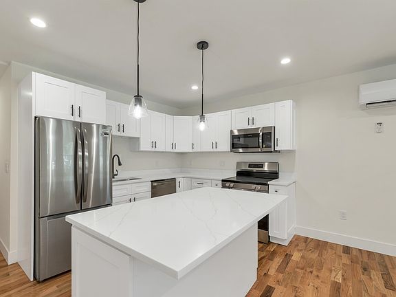 3rd image of 227 Pine Street