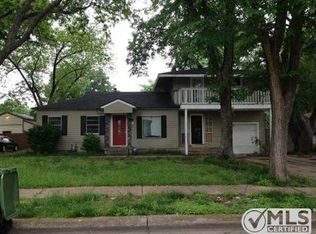 1616 Maple Dr, Garland, TX 75042