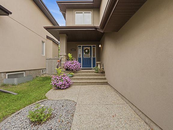 5th image of 2416 Warry Pl SW