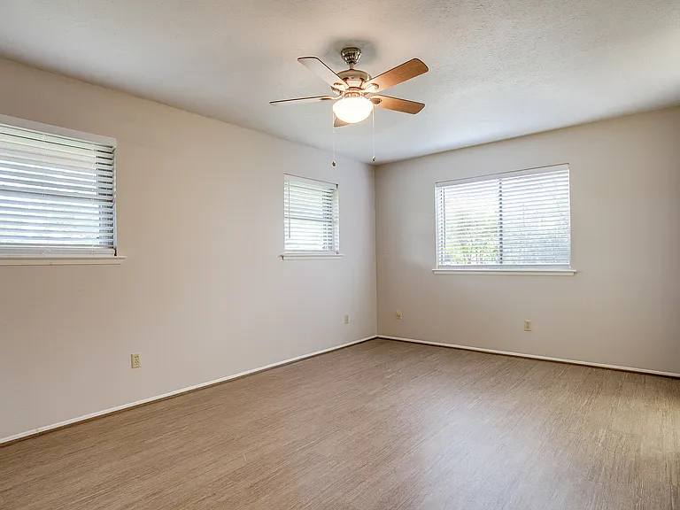 1308 Grinnell Dr — Photo 17