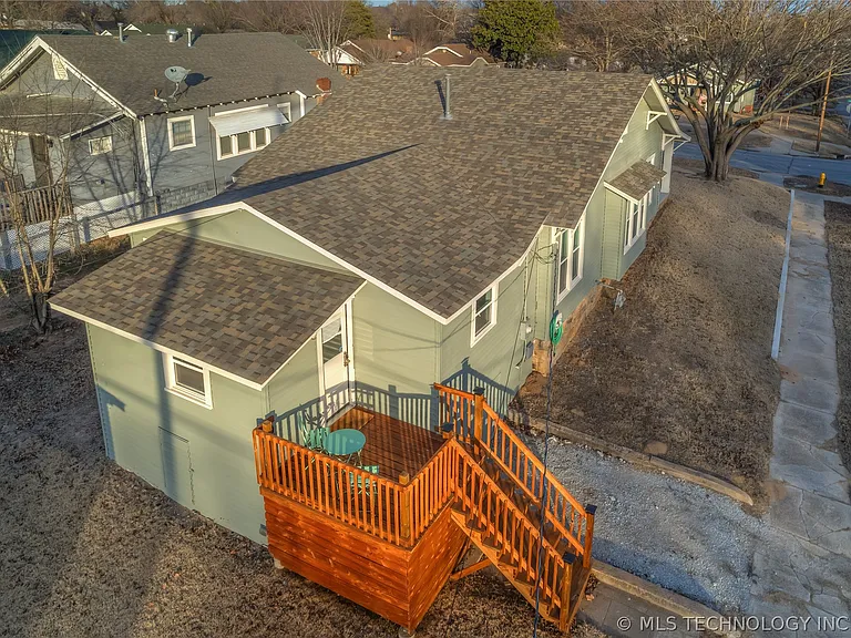 700 N McKinley Ave — Photo 45