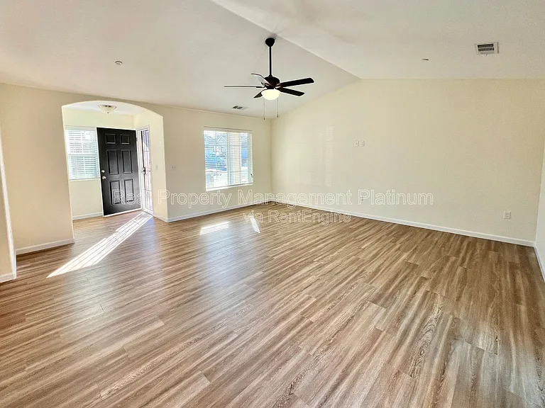 6646 E Montecito Ave — Photo 3