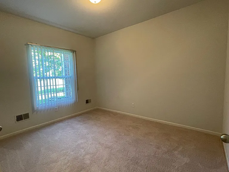 54344 E Annsbury Cir #10-3 — Photo 16