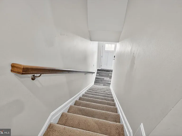 525 Little Eden Way — Photo 32