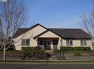 2423 SW Redmond Hill Rd, McMinnville, OR 97128