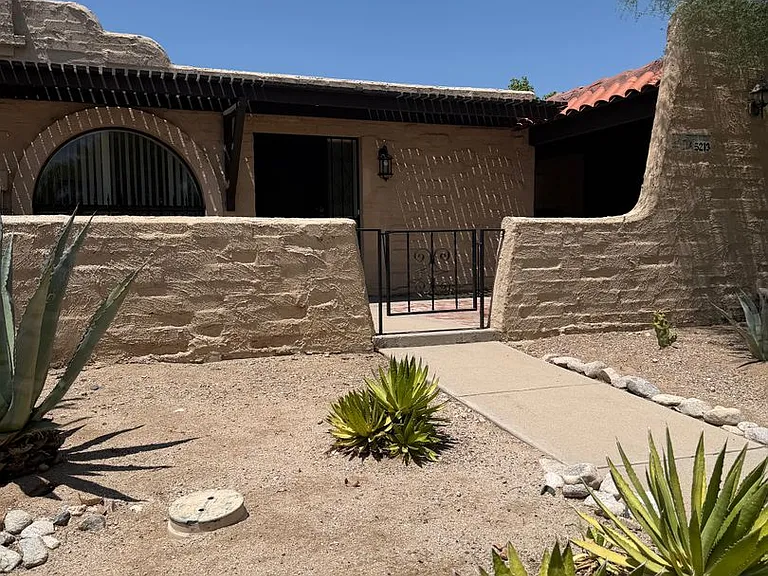 5213 N Tigua Dr — Photo 1