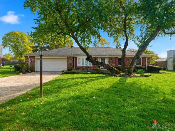 4250 Willow Creek Dr, Dayton, OH 45415