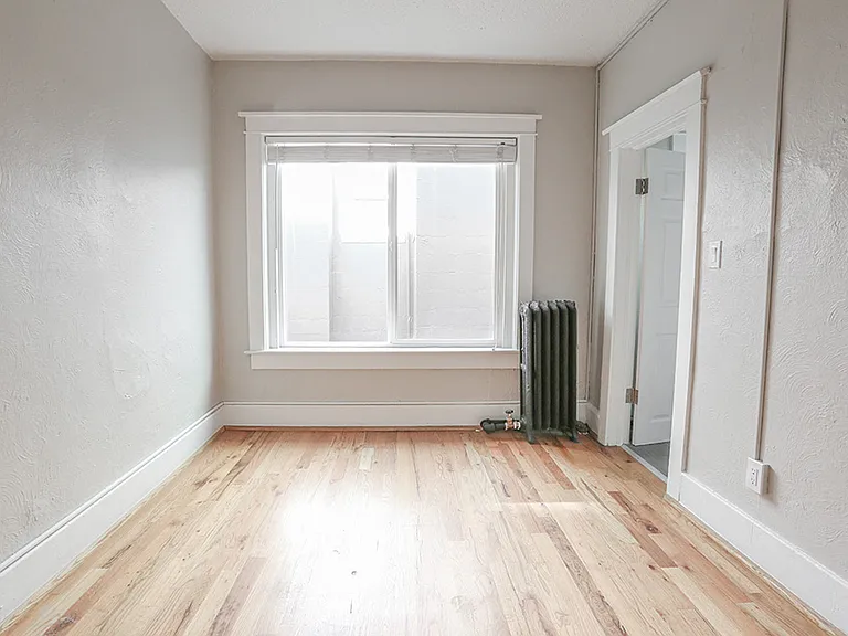 Haler Apartments — Photo 16