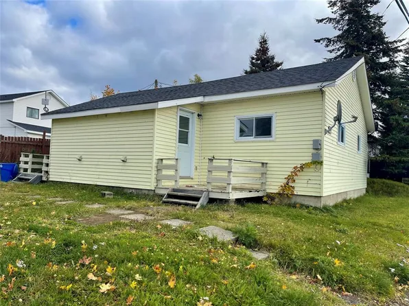 10 Second Avenue, Grand Falls-Windsor, NL A2B1B1