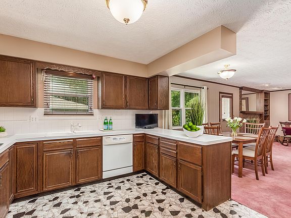 4th image of 1132 Hempstead Ct