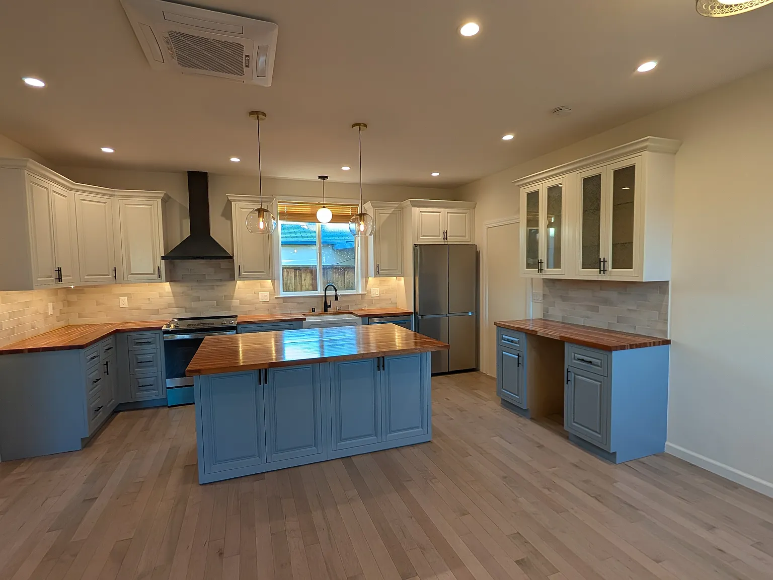 Studio, 616 sqft, $3,000 — Photo 2