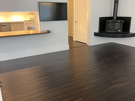 Living room & hardwood floors throughout.