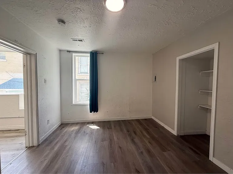 2557 Adams Ave #1 — Photo 6