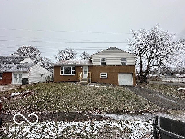 1st image of 6160 E 43rd St