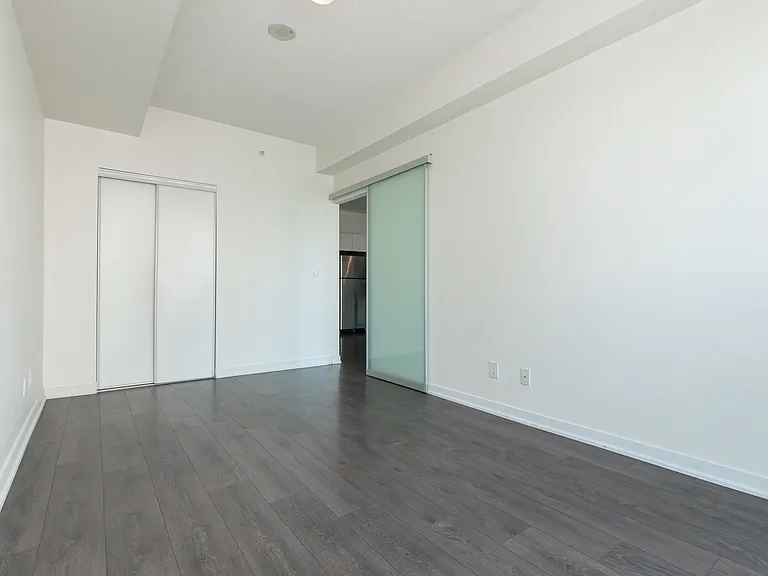 150 E Liberty St #1417 — Photo 17