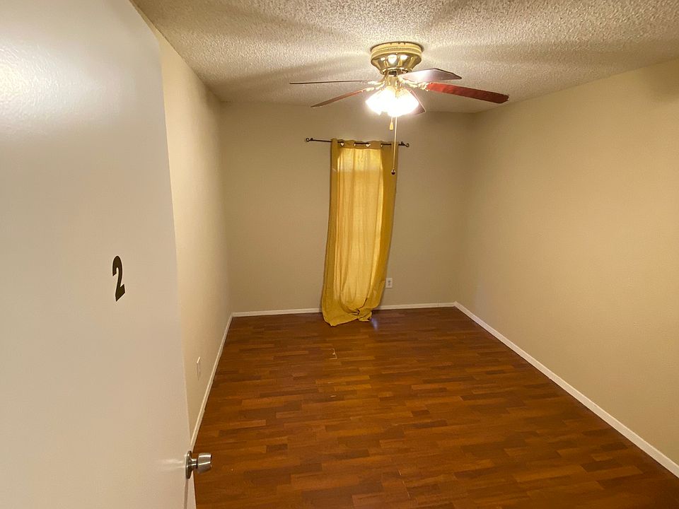 1st image of 3728 Yosemite Dr #2