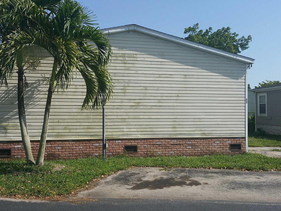 1st image of 220 NE 12th Ave Lot 83