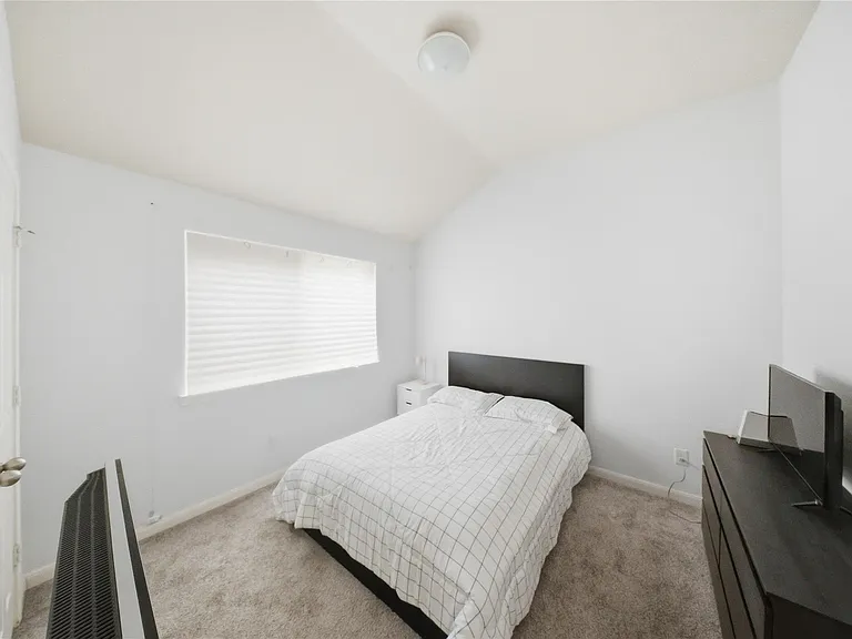 13335 Gardnerville St — Photo 15