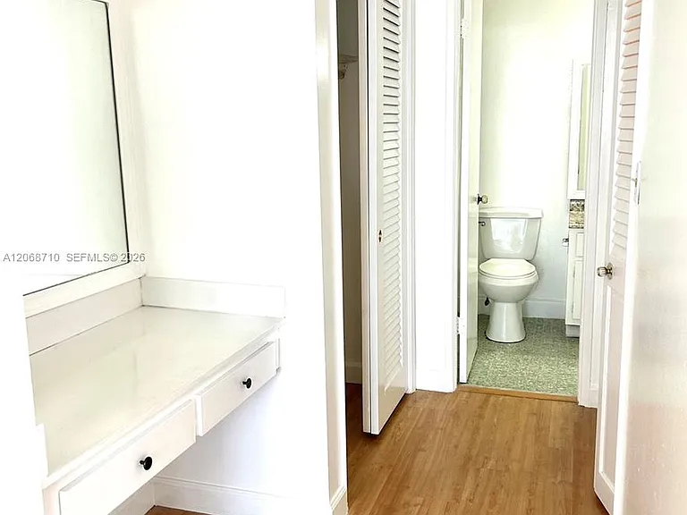 4400 Hillcrest Dr #408B — Photo 14
