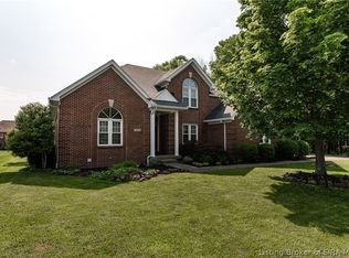 2501 Plum Woods Dr, Sellersburg, IN 47172