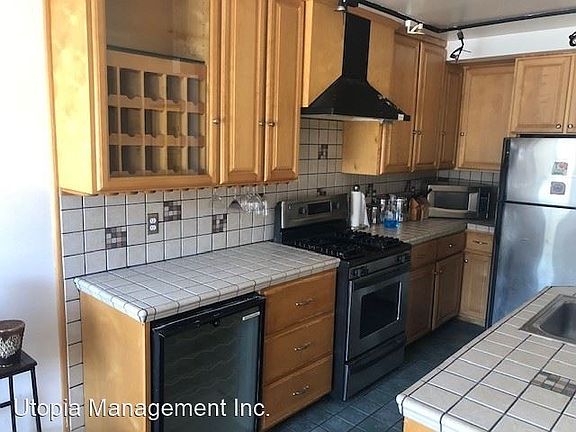 5th image of 3756 Bagley Ave APT 203