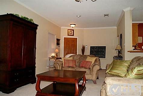 4th image of 7701 Blossom Dr
