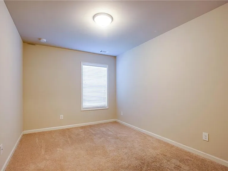 1795 Garbrooke Cv — Photo 14