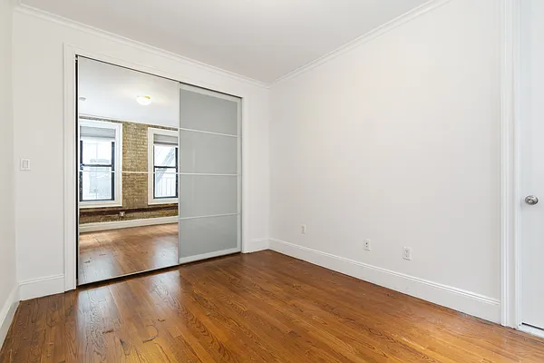 Rented by Emerson Realty NY LLC | media 3