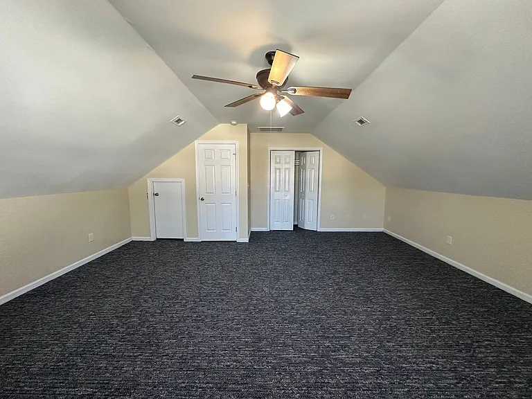 204 Grandford Pl — Photo 39