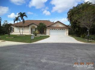 2349 Abbey Ct, Naples, FL 34112