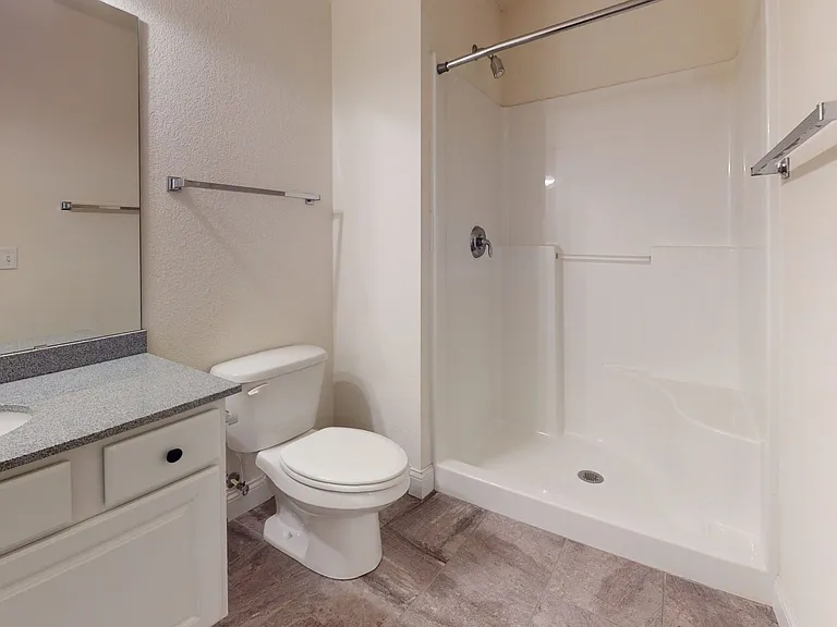 Delafield Woods Apartments — Photo 52