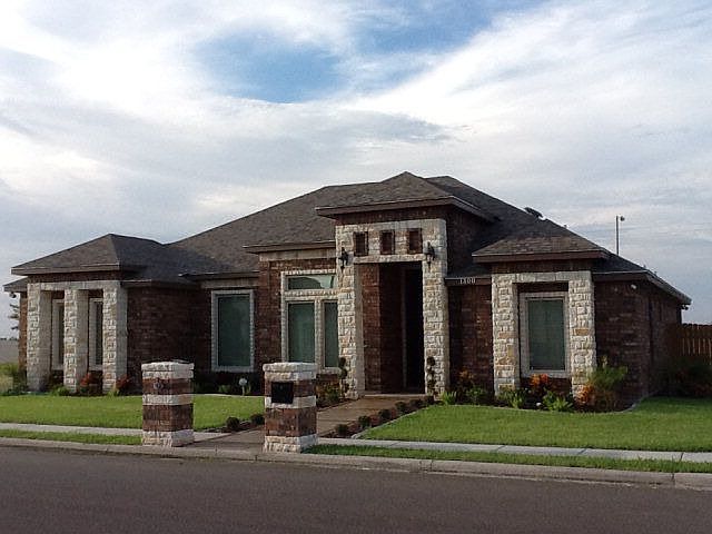 1st image of 1300 W Park Dr