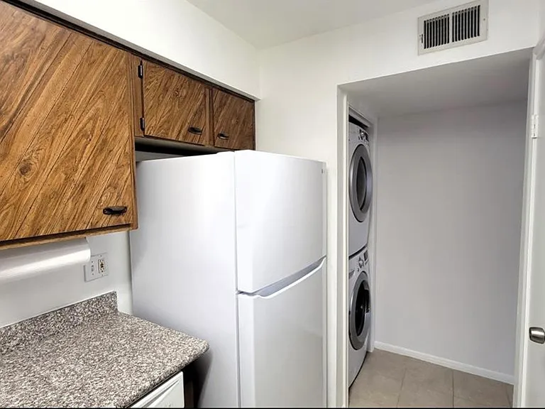 3100 Walnut Bend Ln — Photo 16