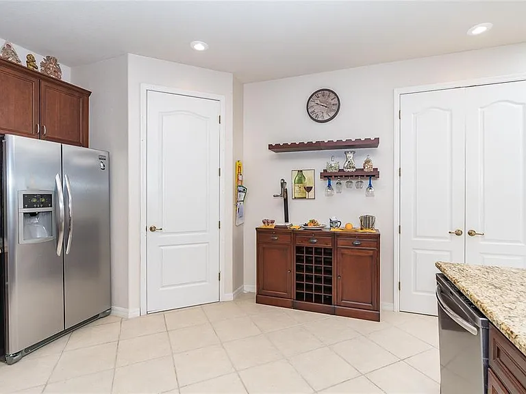431 Albatross Rd — Photo 10