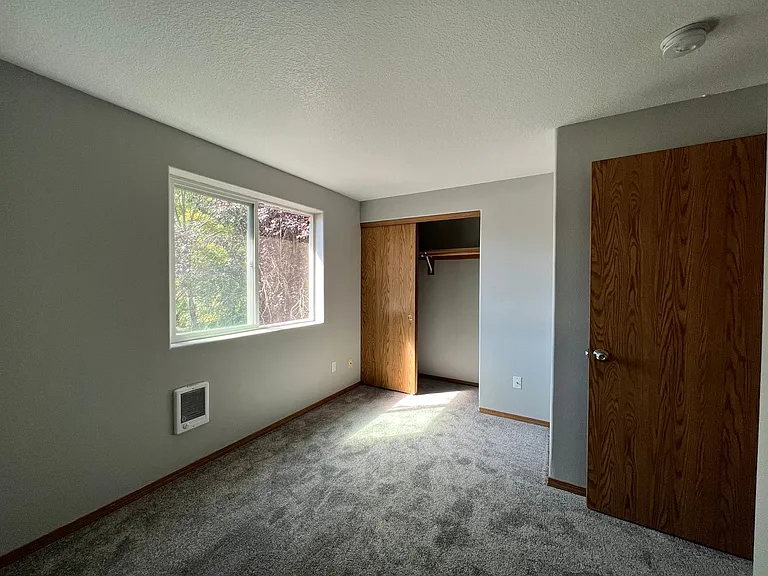 Garden Apartments — Photo 31