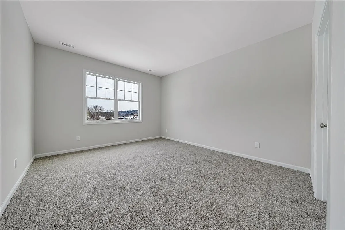 3 bed, 1675 sqft, $1,800 — Photo 3